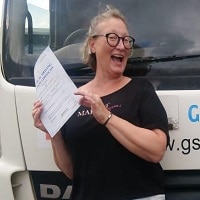 happy-customer-d1e-10-5-hours-course-at-gs-driver-training
